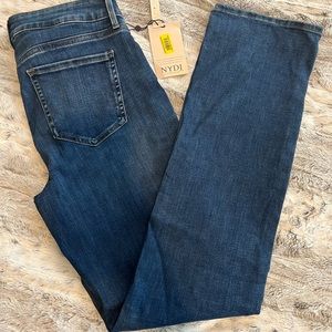 NYDJ Blue Jeans size 6. ✨New with tags 🏷 ✨